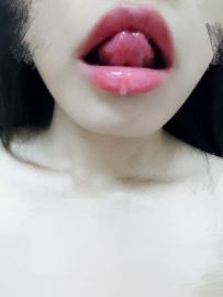 短髮大奶妹：冰糖 162cm.47kg.F.25歲