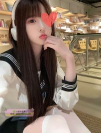 #臺中學生短期兼職：艾艾 159.44 .C.18歲69 共浴 舔全身 品鮑 岔開大腿等你來幹