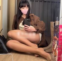 ☘️雙北：【陽光 162 47 C 25歲】穴穴粉嫩 皮膚白 可配合 服裝 絲襪