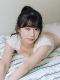 🍓琪琪 160cm.C奶.46kg.21歲清純皮膚白甜美
