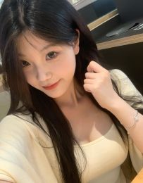 新竹奶茶店員：夏柒 162.D.24歲.48kg外貌不錯可愛呻吟好聽~
