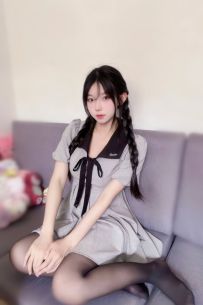 幼齒高中學生：小滿 155.B奶.19歲.40kg