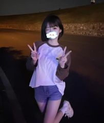 淫蕩小騷妹:小愛   158   44   B+