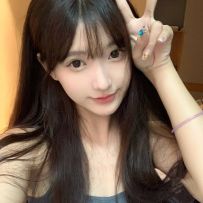 學生妹：甜甜161.23歲 46kg 清純美少女