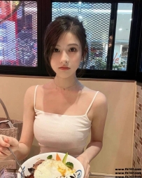 叮噹 160.D+.46.23歲吸舔沒問題 無套吹 女上搖 口爆她都很厲害