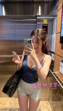 高雄巨乳騷女：九兒 165 E+.27歲.49最愛深入抽插 頂到底的感覺