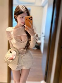 ☘️高檔正妹：瑾瑜 165cm 48kg Fcup-26歲超長美腿口技會吹 臉蛋精配合度極高