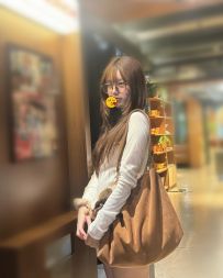 ☘️大奶學生：芷柔 162cm/47kg/D奶/22歲互動主動黏人